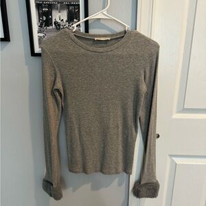 women’s medium zara gray long sleeve fur wrist